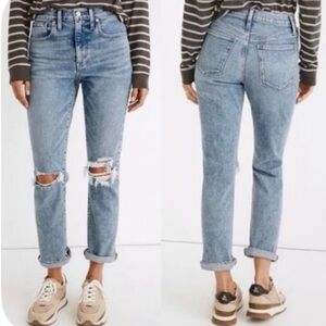 Madewell Roadtripper Slim Boy Jeans size 26P Ripped Distressed style NC464‎